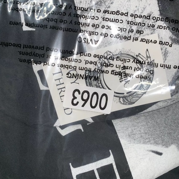 Hip Hop Legends Large Graphic T - Picture 5 of 5